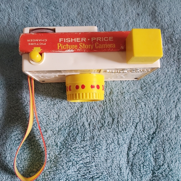 Working condition Vintage 1967 Fisher Price Picture Story Camera #784 - Picture 3 of 7